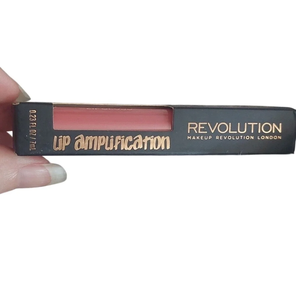 Makeup Revolution Lip Amplification Epic Love Pink Glossy Liquid Lipstick 7mL‎
